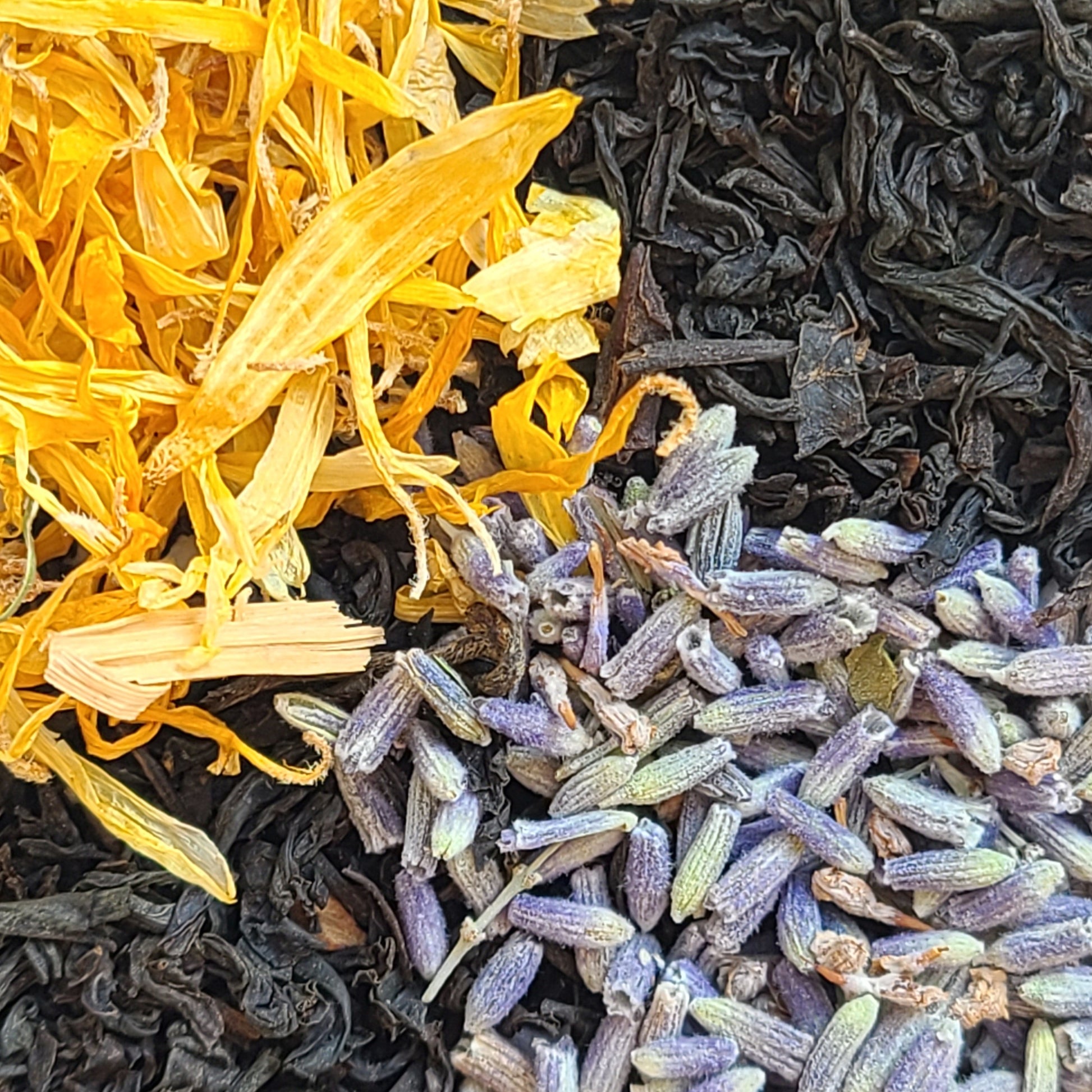 Black Tea, Calendula, Vanilla, Lavender